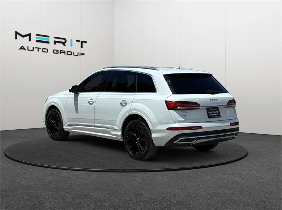 Audi Q7 photo 7