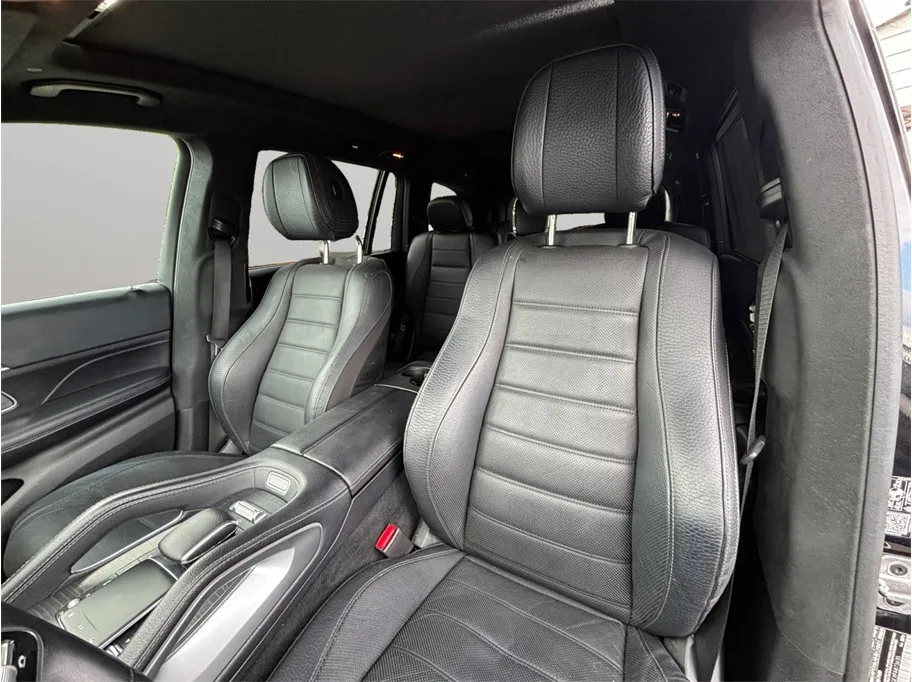 Mercedes-Benz GLS photo 20