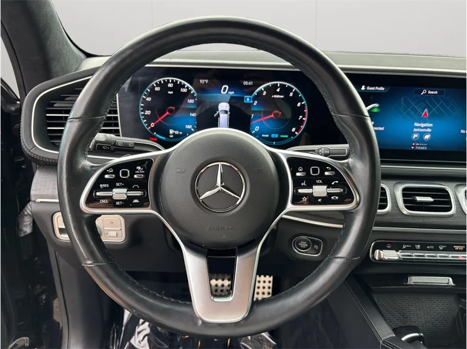 Mercedes-Benz GLS photo 27
