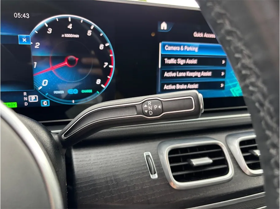 Mercedes-Benz GLS photo 38