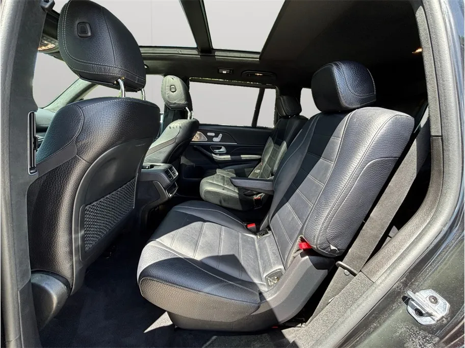 Mercedes-Benz GLS photo 40