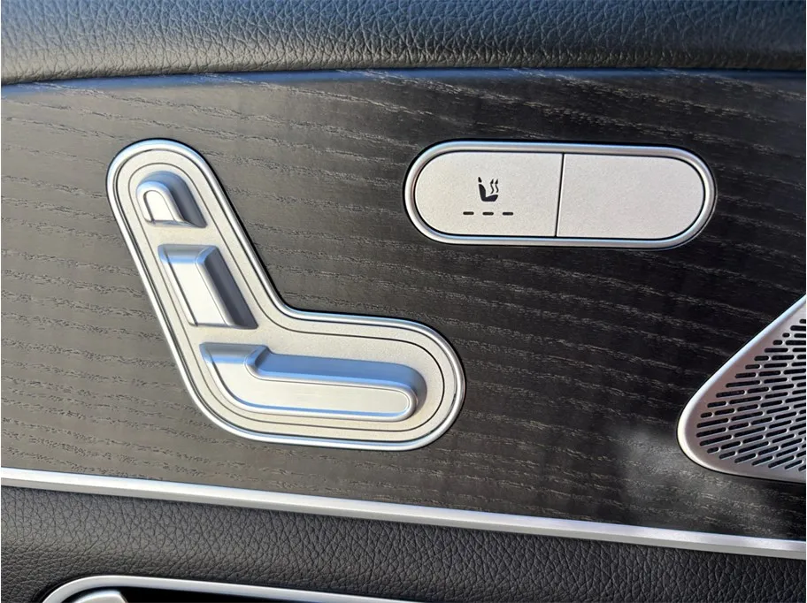 Mercedes-Benz GLS photo 43