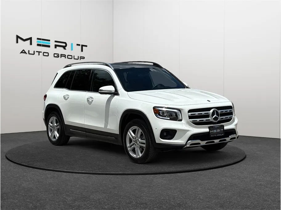 White 2023 Mercedes-benz GLB 250 4MATIC Sport Utility 4D for sale in Jacksonville, FL