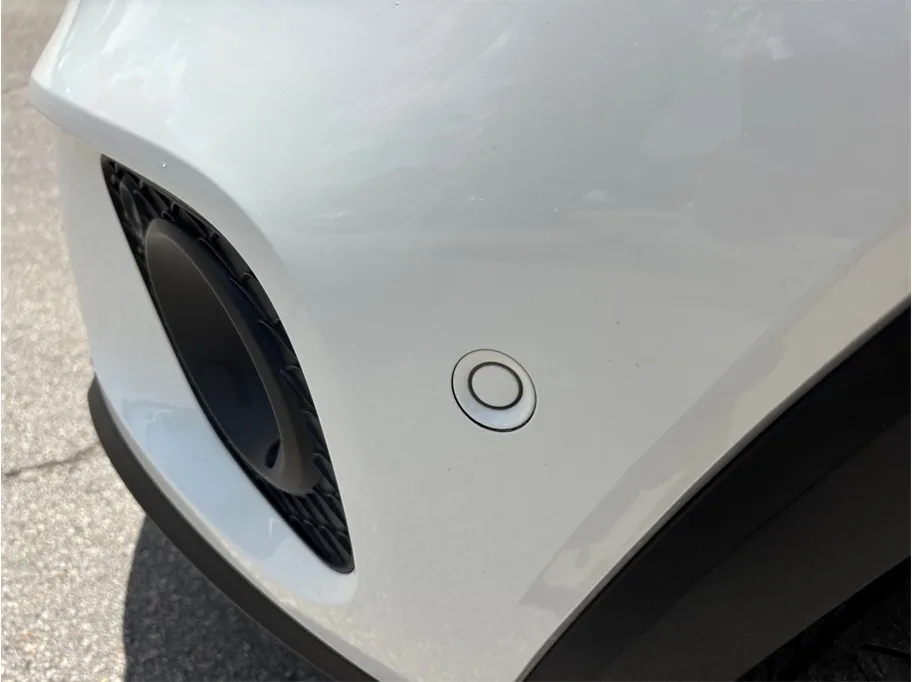 Mercedes-Benz GLB photo 13