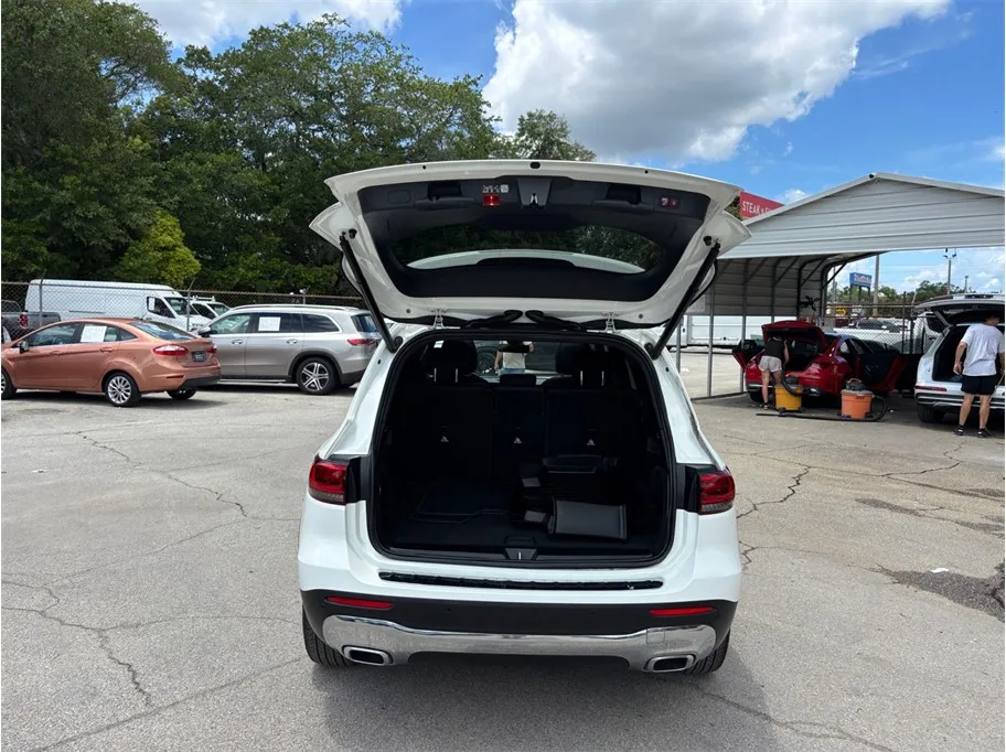 Mercedes-Benz GLB photo 47