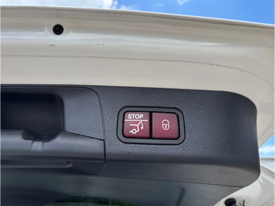 Mercedes-Benz GLB photo 48