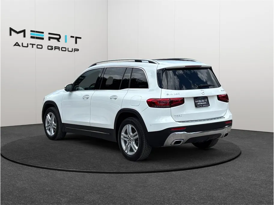 Mercedes-Benz GLB photo 7