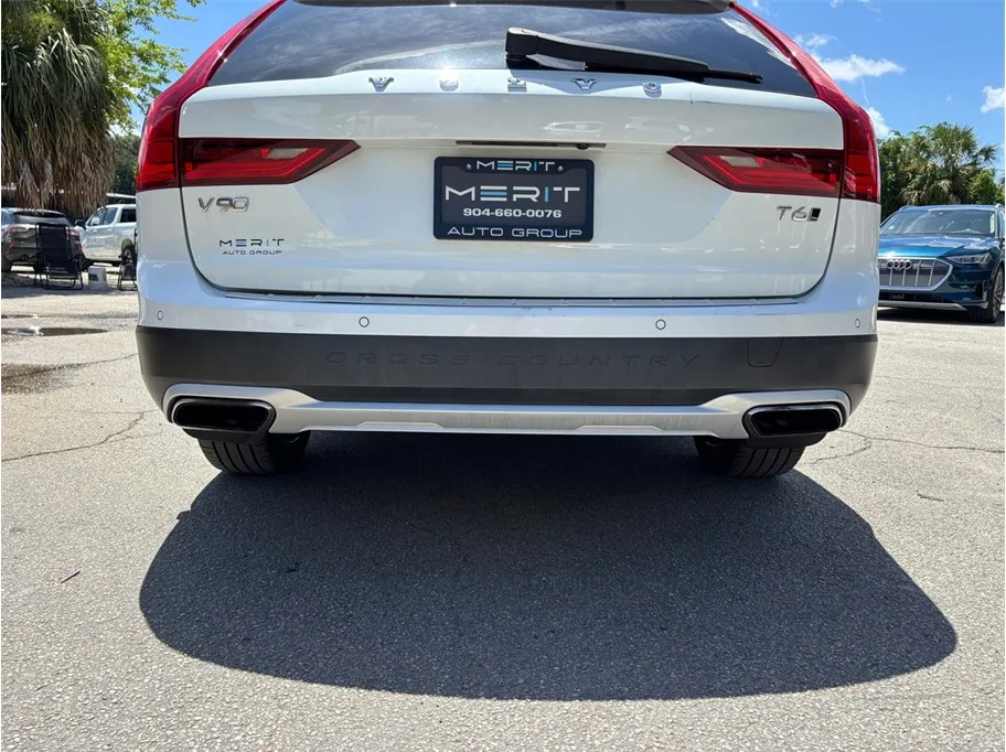 Volvo V90 photo 17