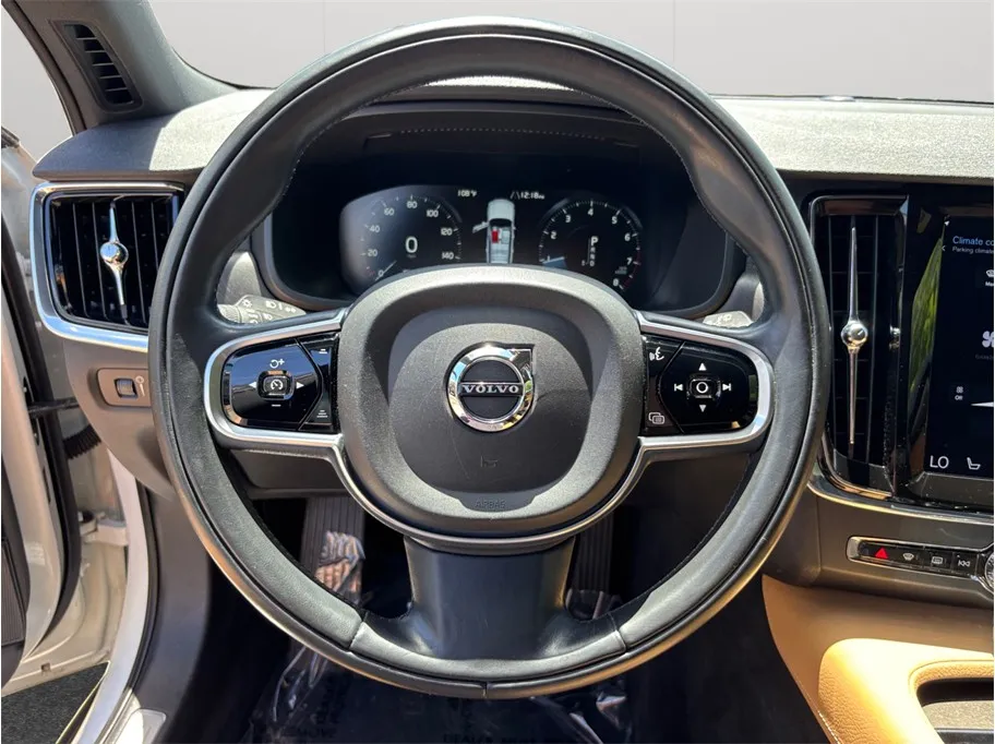 Volvo V90 photo 26