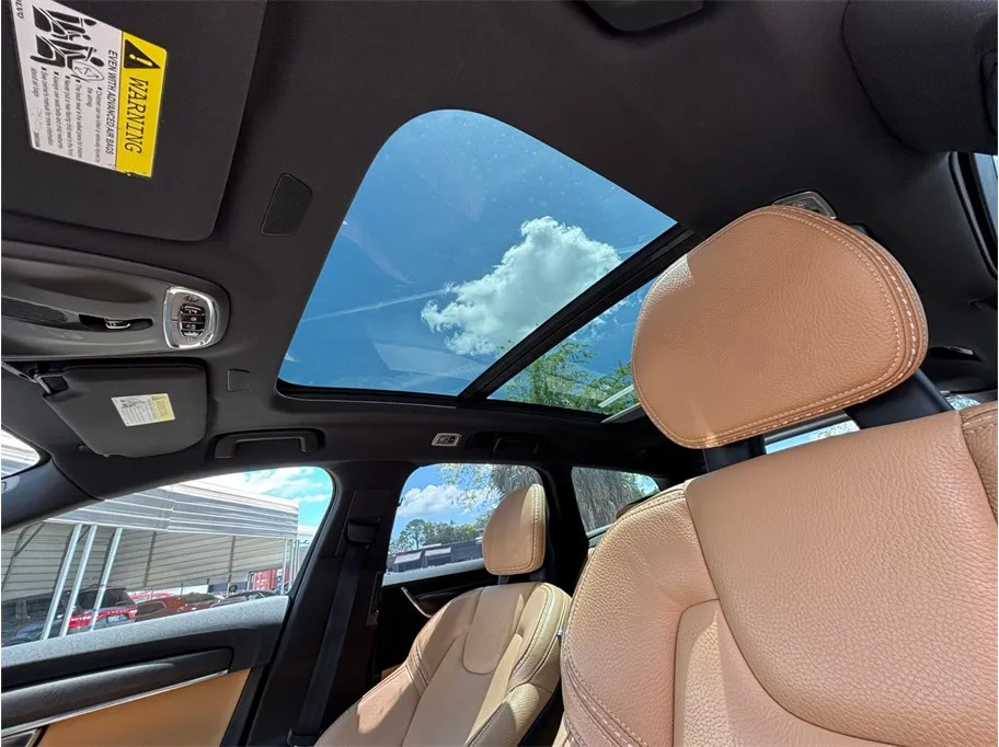 Volvo V90 photo 38