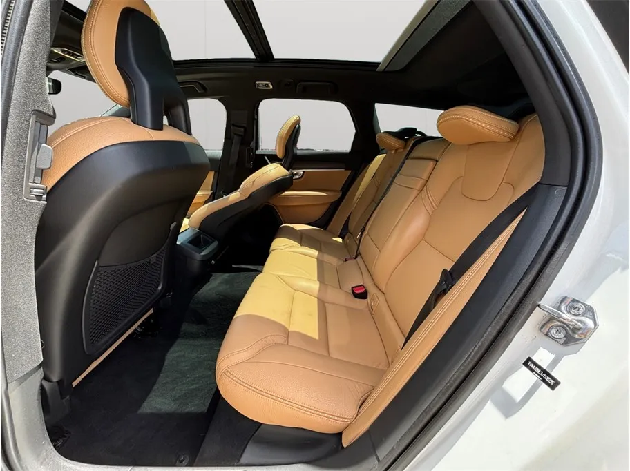 Volvo V90 photo 39