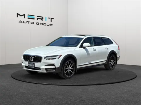 More photos of 2018 Volvo V90 T6 Cross Country Wagon 4D at Merit Auto Group Atlantic, FL