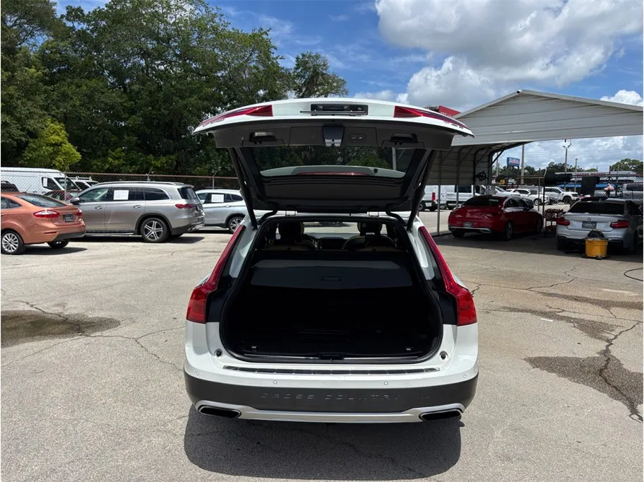 Volvo V90 photo 46