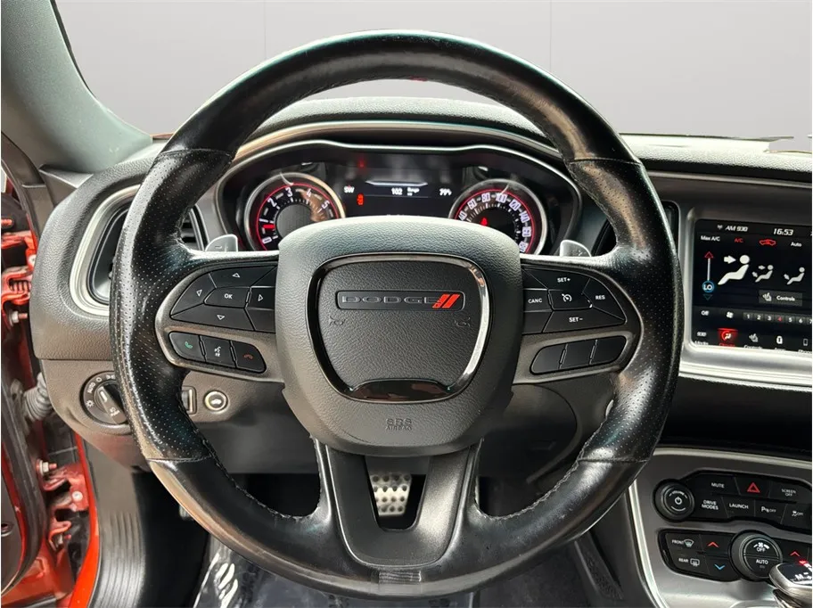 Dodge Challenger photo 23
