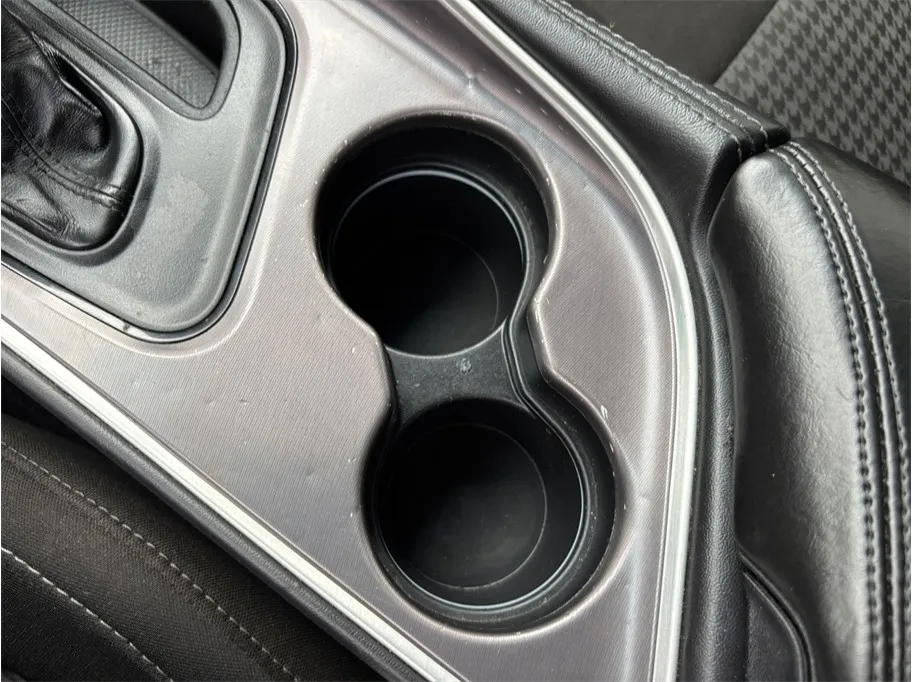 Dodge Challenger photo 32