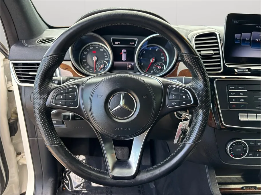 Mercedes-Benz GLS photo 24
