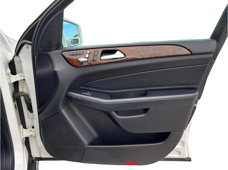 Mercedes-Benz GLS photo 44