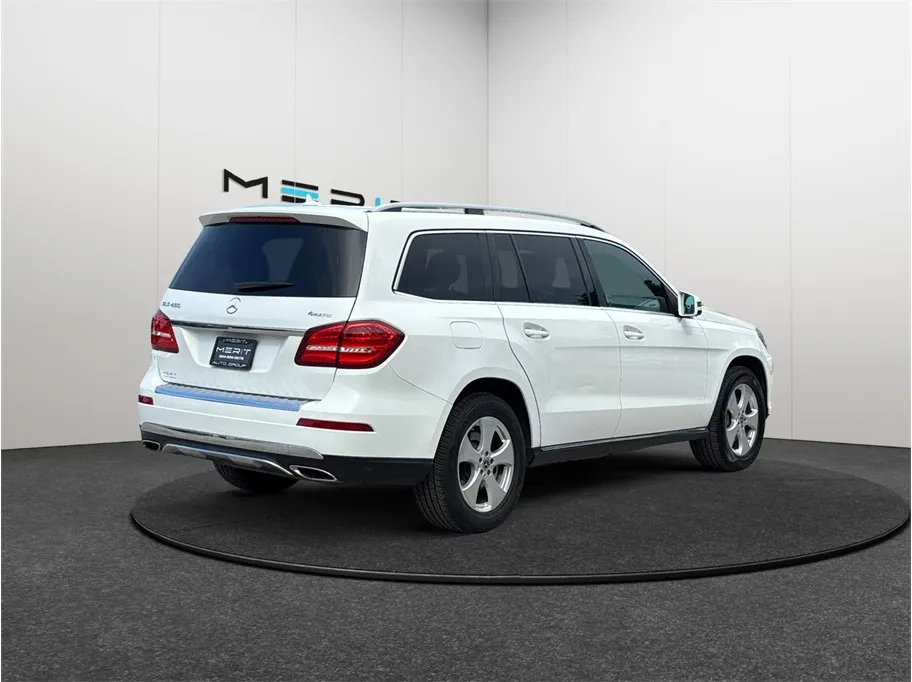 Mercedes-Benz GLS photo 9