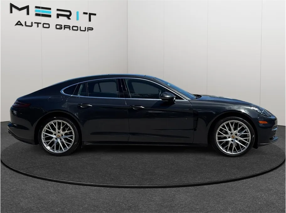 Porsche Panamera photo 10