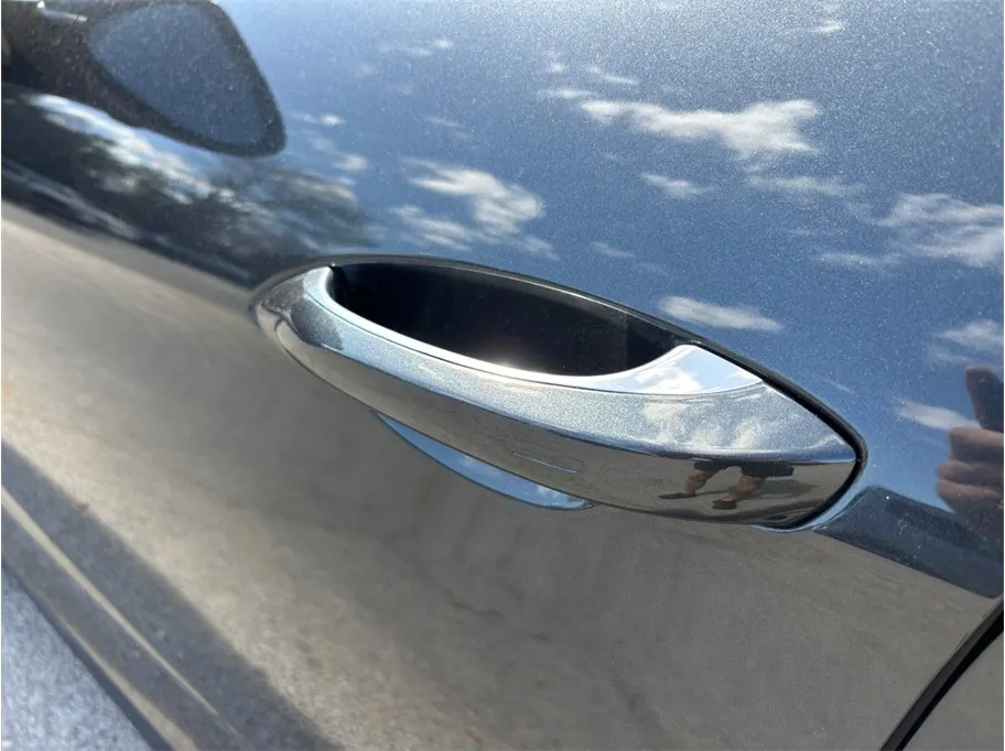 Porsche Panamera photo 16
