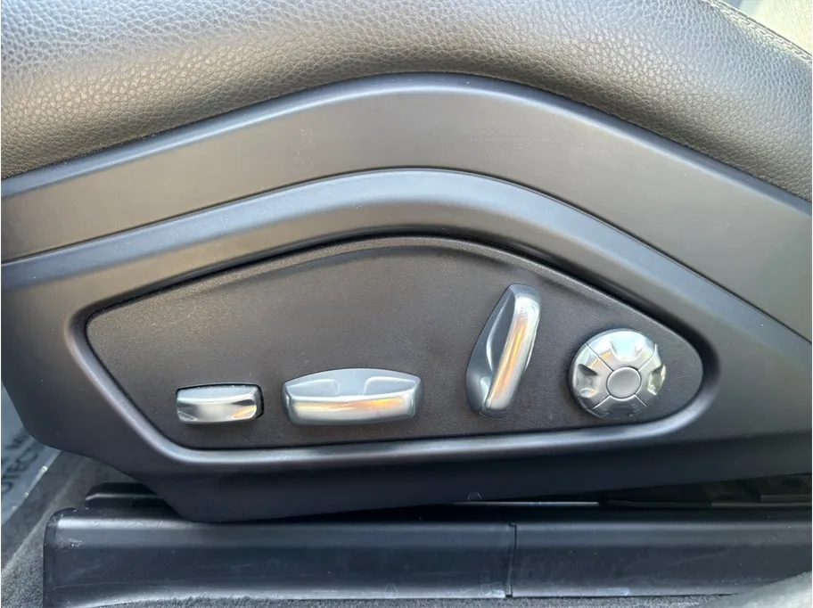 Porsche Panamera photo 19