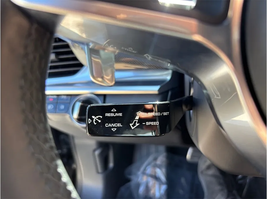 Porsche Panamera photo 35