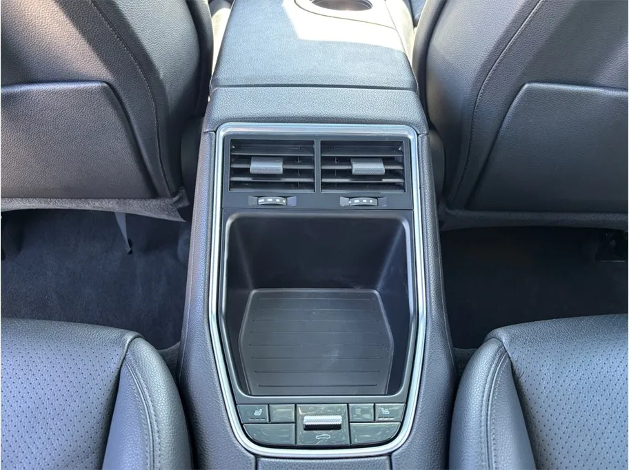 Porsche Panamera photo 41