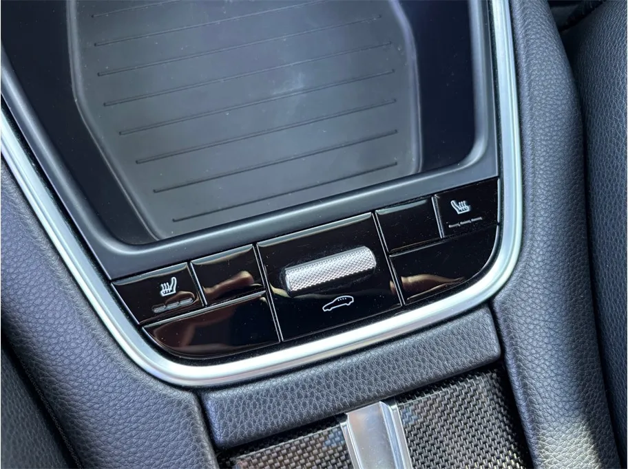 Porsche Panamera photo 42