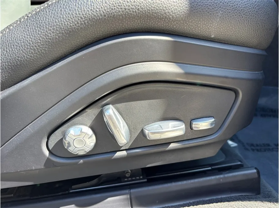 Porsche Panamera photo 46