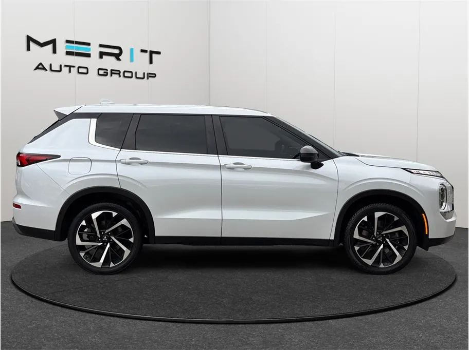Mitsubishi Outlander photo 10