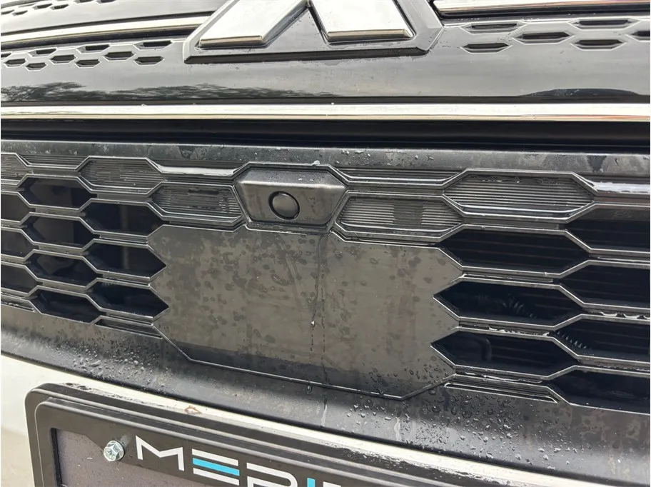 Mitsubishi Outlander photo 13