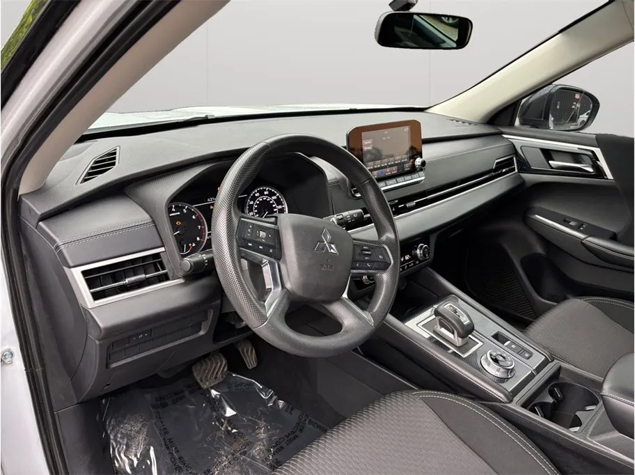 Mitsubishi Outlander photo 6