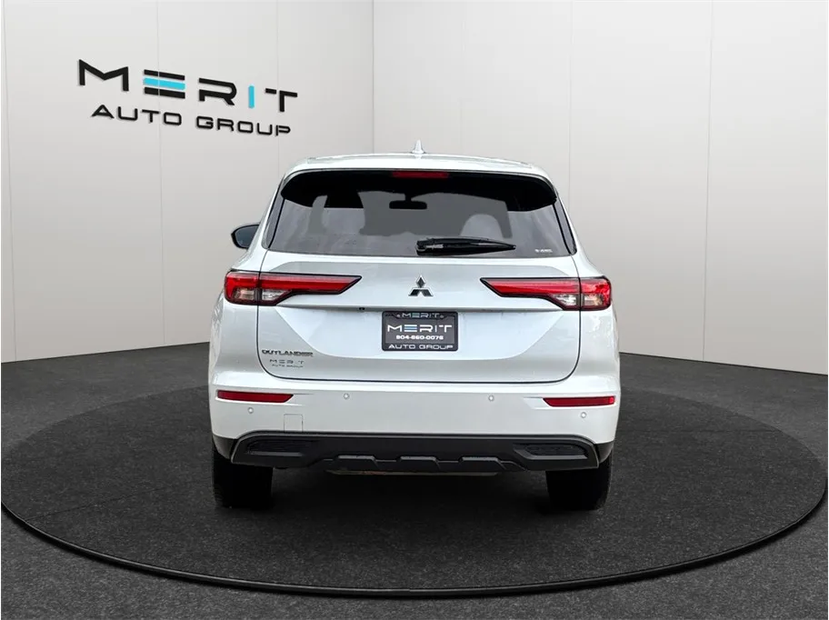 Mitsubishi Outlander photo 8