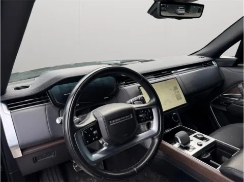 More photos of 2023 Land Rover Range Rover P530 SE Sport Utility 4D at Merit Auto Group Atlantic, FL