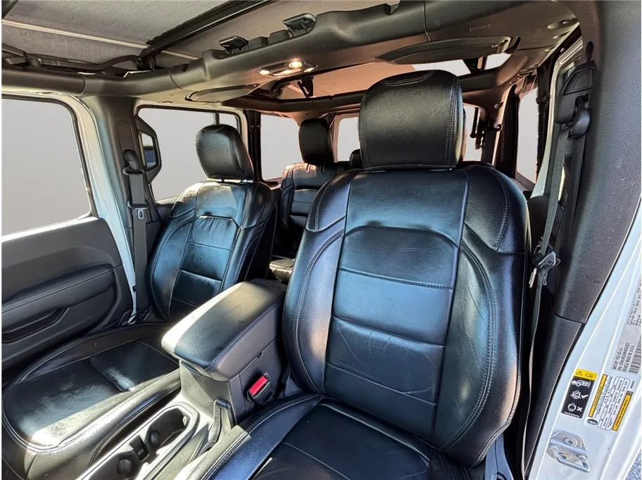 2021 Jeep Wrangler Unlimited Sahara Altitude - Photo 18