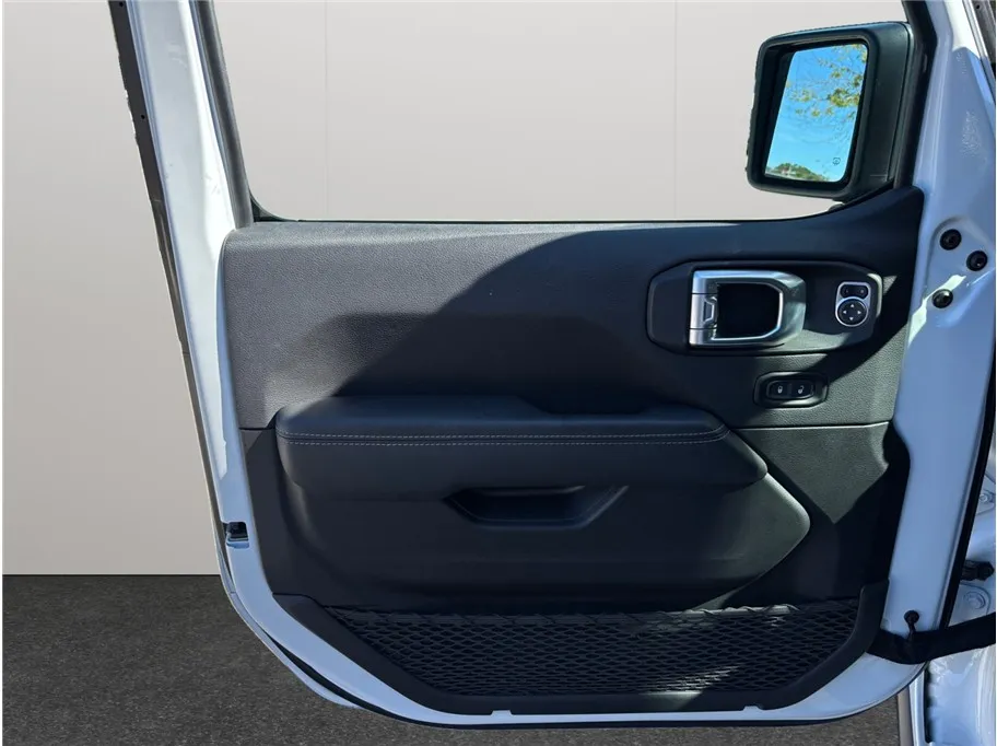 2021 Jeep Wrangler Unlimited Sahara Altitude - Photo 19