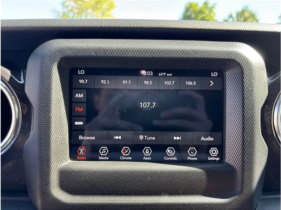 2021 Jeep Wrangler Unlimited Sahara Altitude - Photo 25