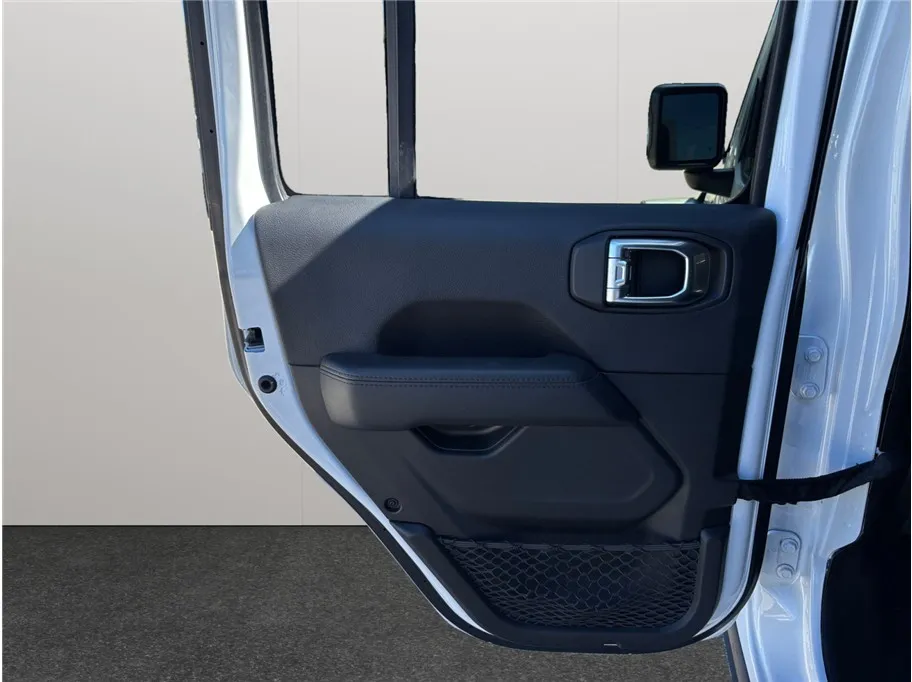 2021 Jeep Wrangler Unlimited Sahara Altitude - Photo 33