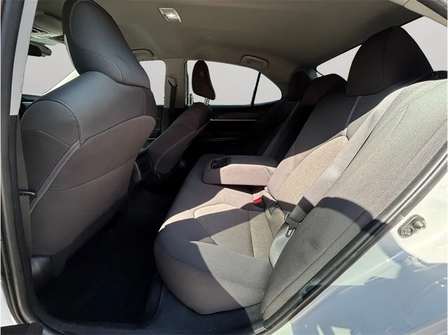 Toyota Camry photo 26