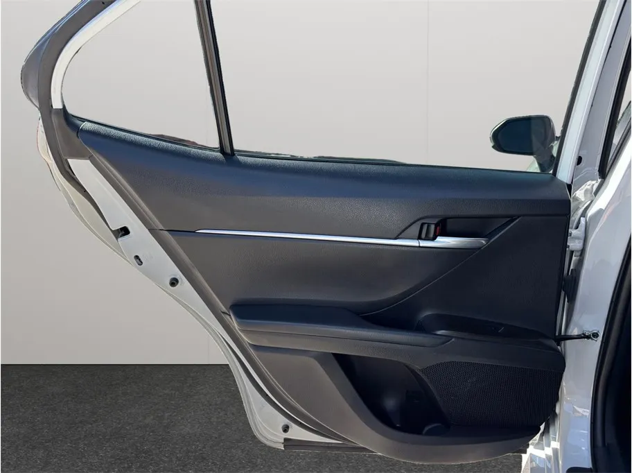 Toyota Camry photo 27