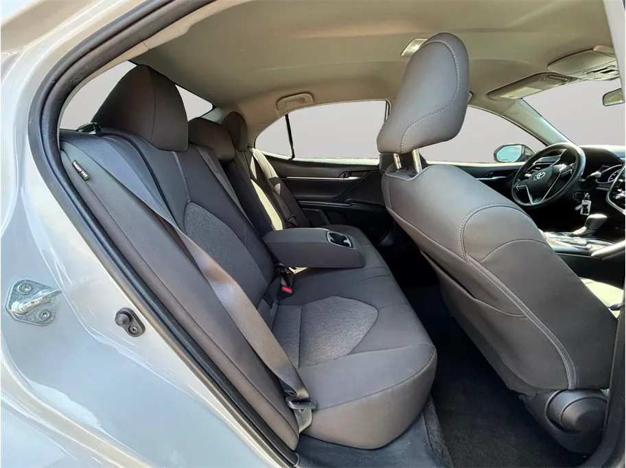 Toyota Camry photo 29