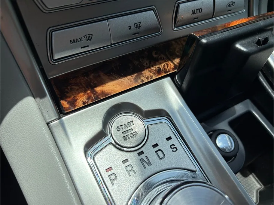 Jaguar XF photo 27