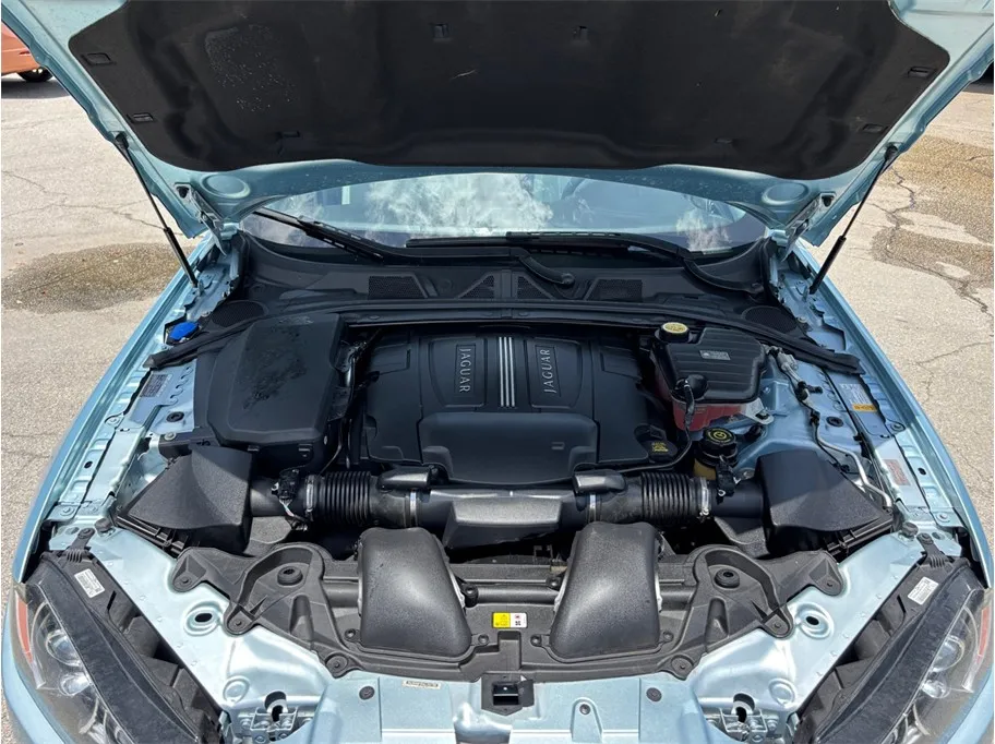 Jaguar XF photo 47