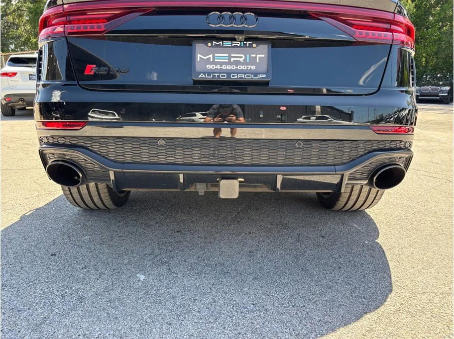 Audi RS Q8 photo 18