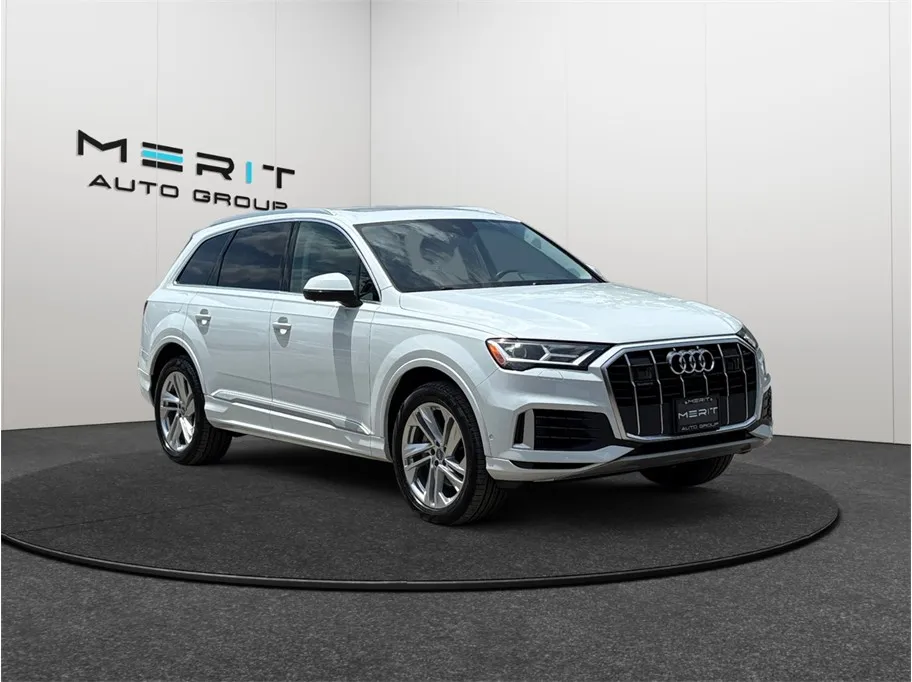 White 2020 Audi Q7 55 TFSI Premium Plus Sport Utility 4D for sale in Jacksonville, FL