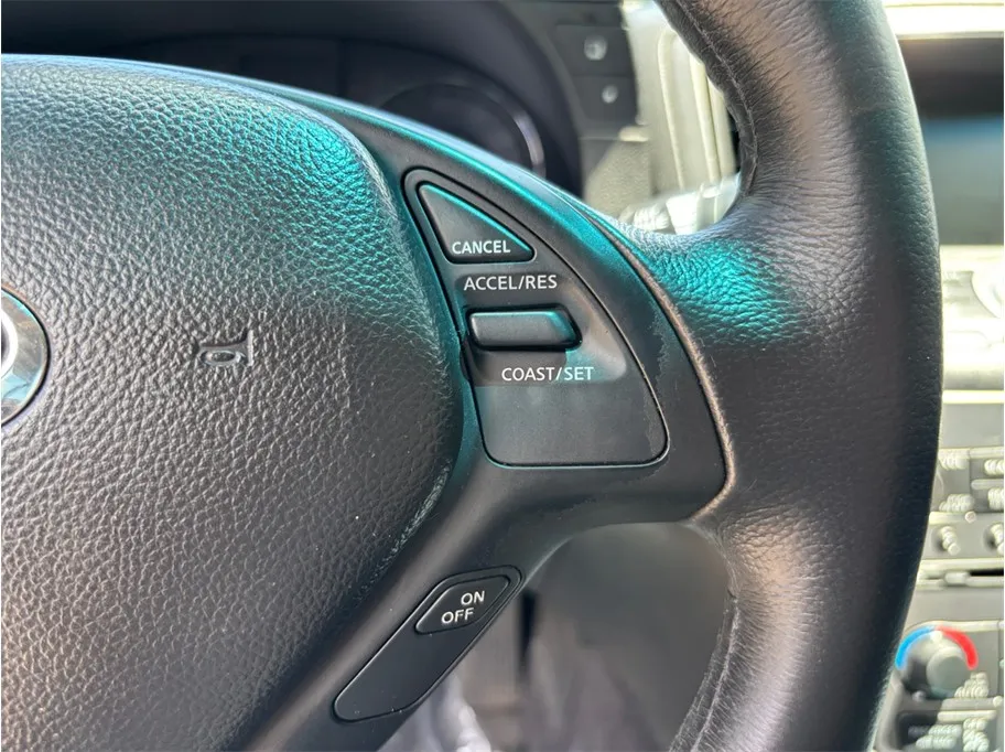 Infiniti Q40 photo 18