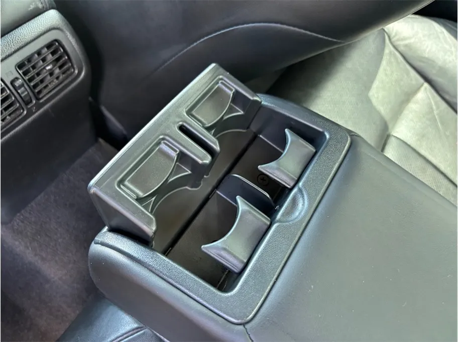 Infiniti Q40 photo 27