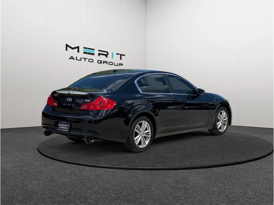 Infiniti Q40 photo 9