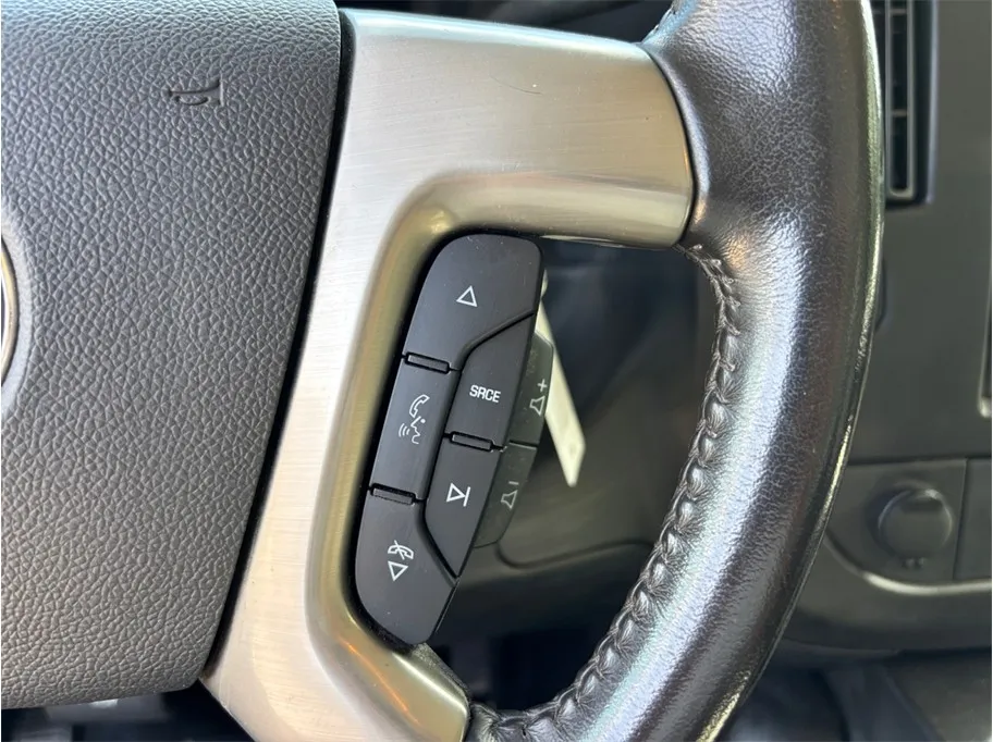 Chevrolet Express photo 21