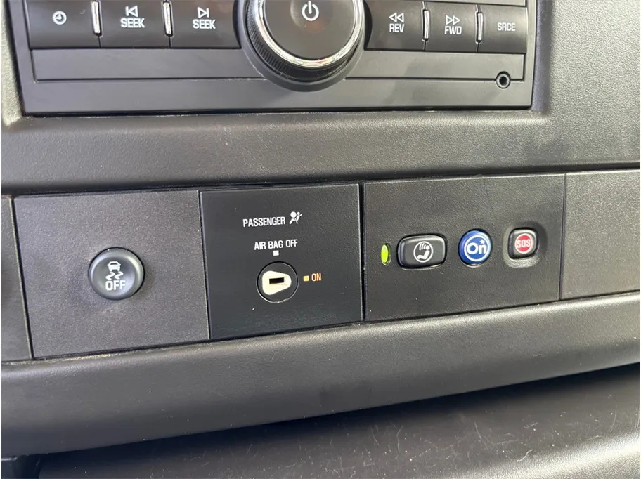 Chevrolet Express photo 26